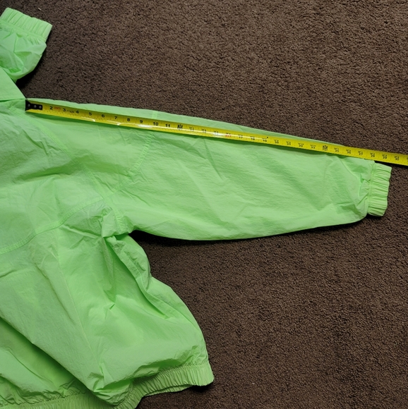 Men's Nike Sports Heritage Windrunner 1/2-Zip Hooded Jacket DA2492 399 Size M - Picture 7 of 8